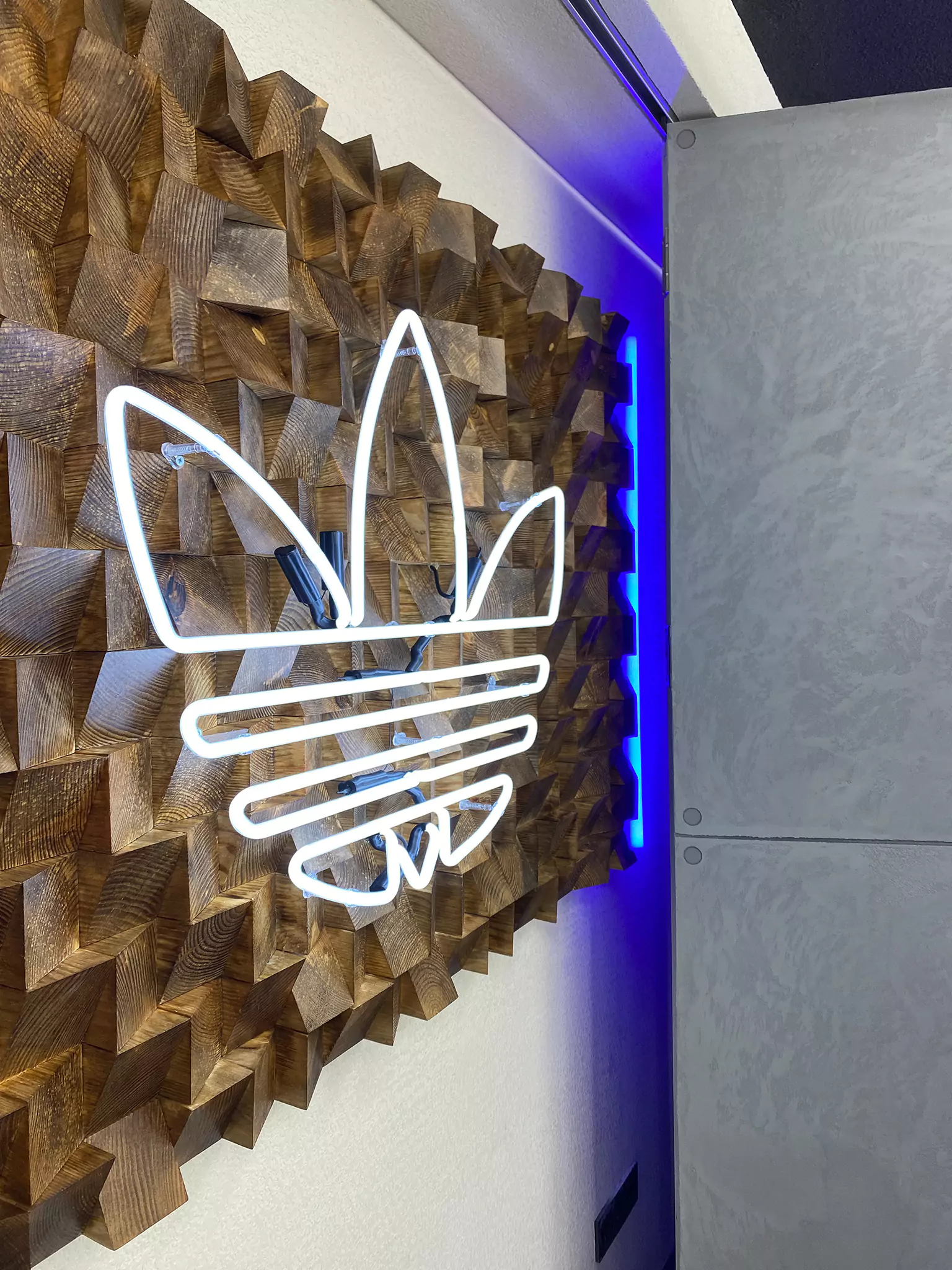 Adidas – AdiClub Member’s Lounge