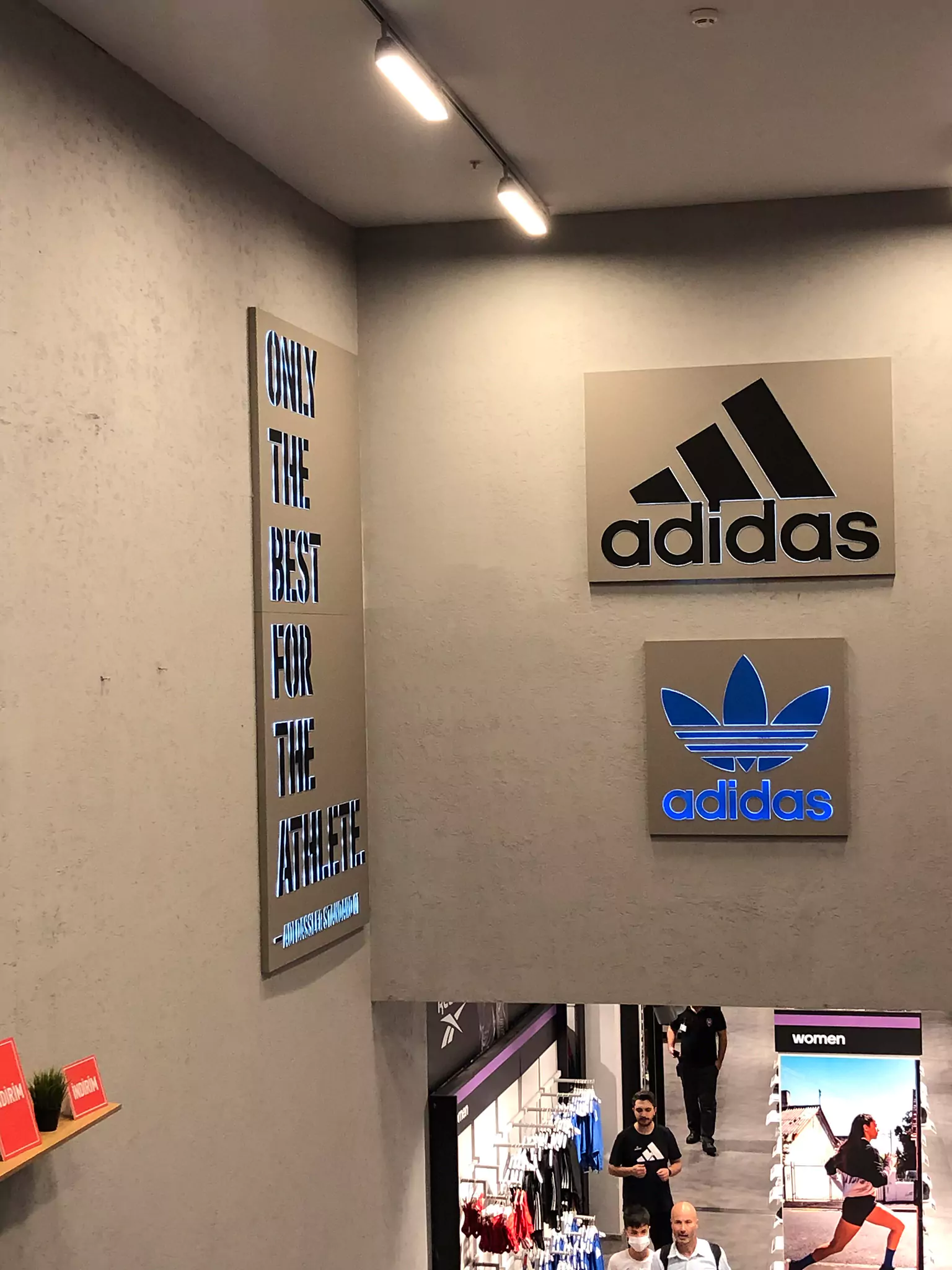 Adidas Venezia Outlet